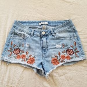 Refuge women's shorts size 6